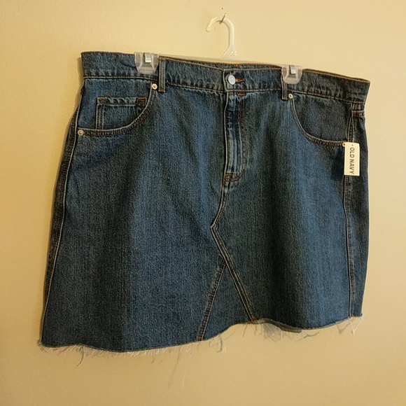 Old Navy Raw Hem Mini Jean Skirt - Picture 1 of 6